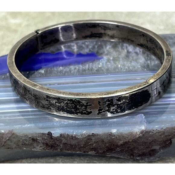 Vintage Southwestern Sterling Silver 9mm Wide Thick Hinged Bangle Bracelet 7” - Picture 5 of 15